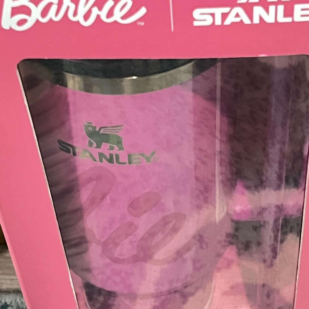 BARBIE STANLEY TUMBLER NEW IN BOX - Picture 5 of 6